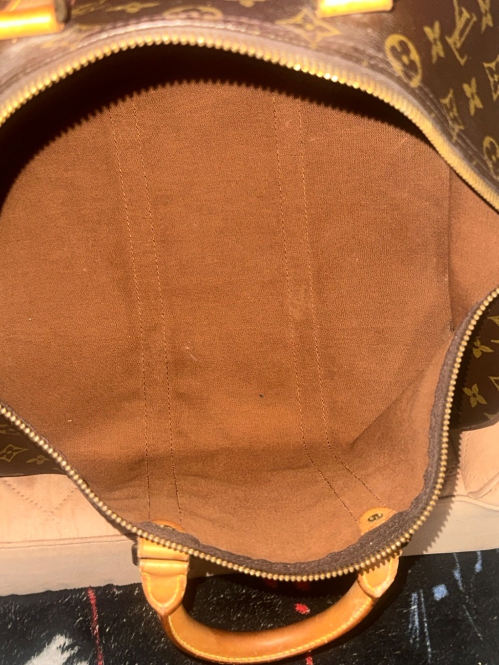 Authentic Unisex Louis Vuitton KEEPALL 45 in great condition - Picture 9 of 11